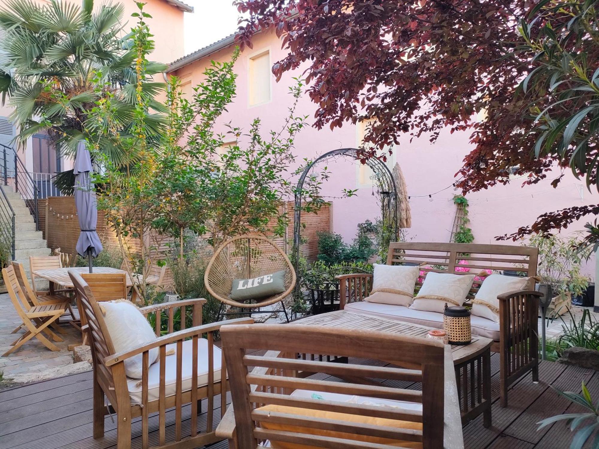La Chamade En Beaujolais Bed & Breakfast Anse Bagian luar foto